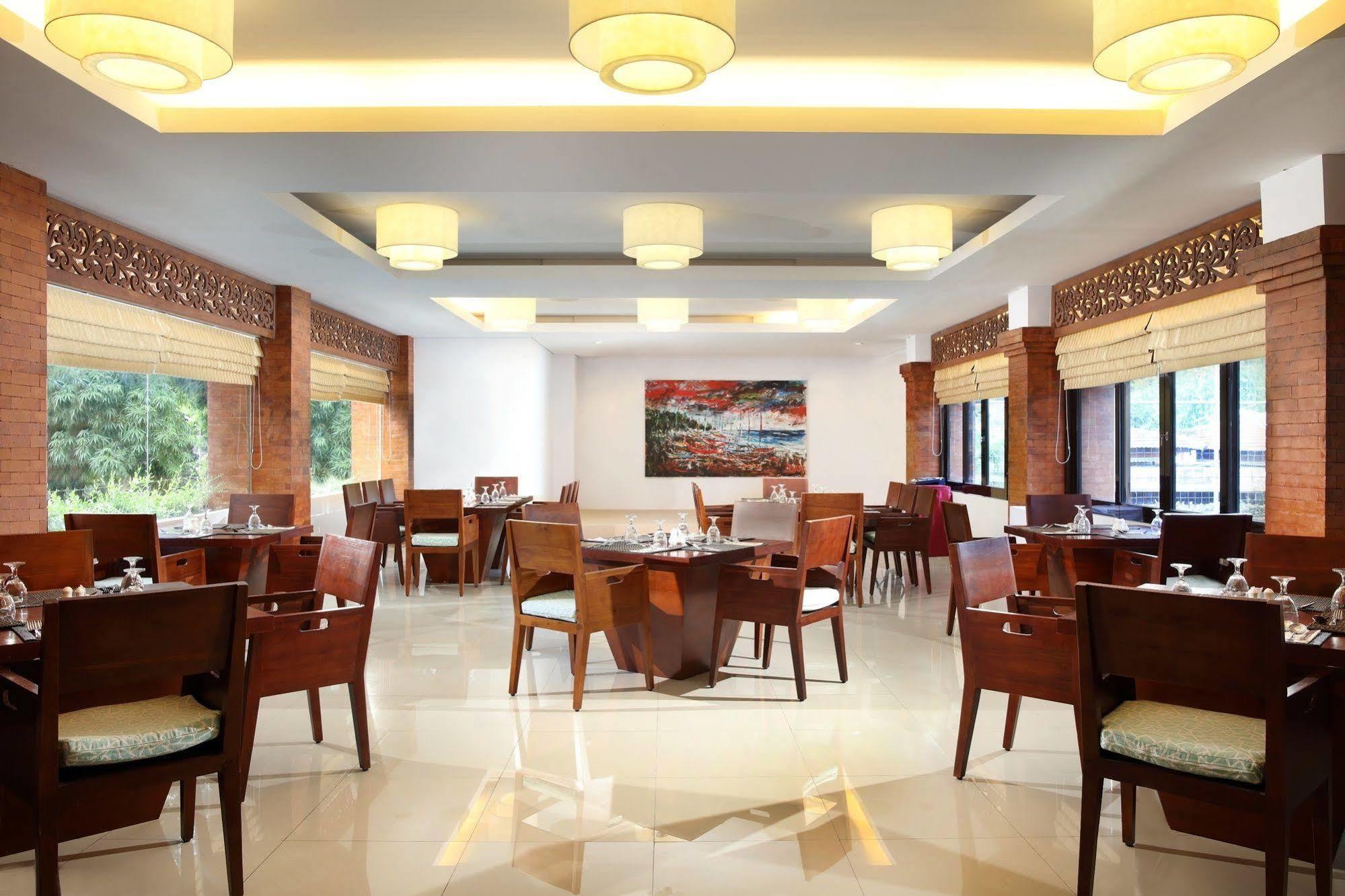 แคปิตัล โอ 1068 แกรนด์ มิระฮ์ บูทิก โฮเต็ล Hotel เดนปาซาร์ ภายนอก รูปภาพ