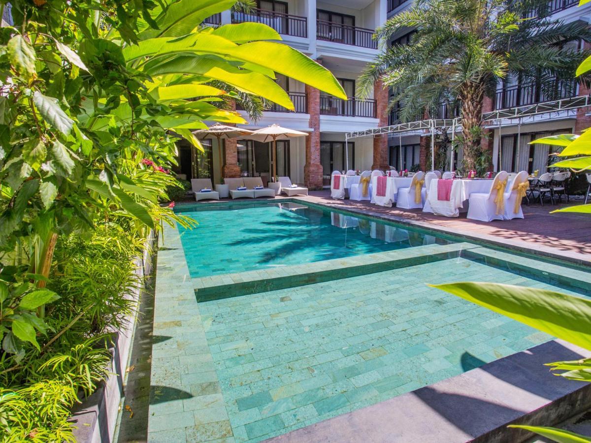 แคปิตัล โอ 1068 แกรนด์ มิระฮ์ บูทิก โฮเต็ล Hotel เดนปาซาร์ ภายนอก รูปภาพ