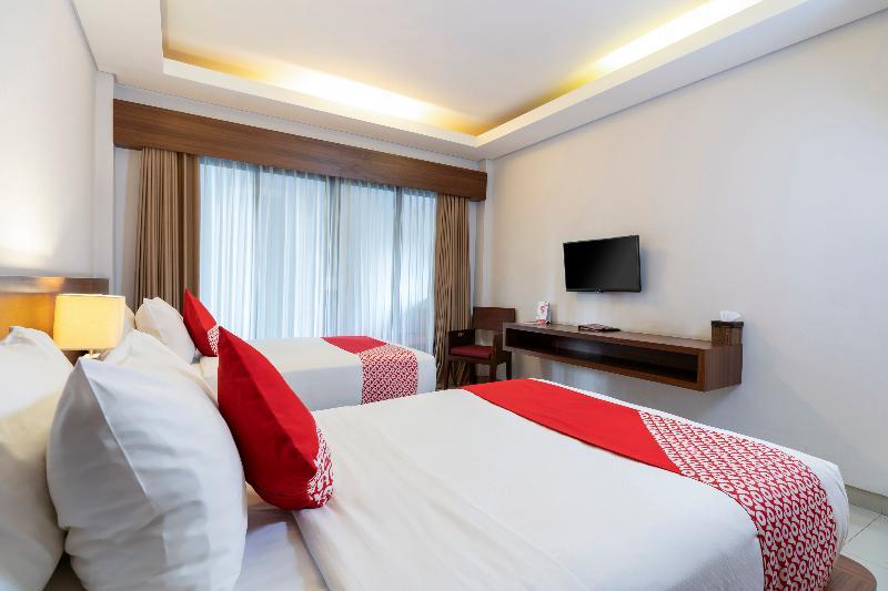 แคปิตัล โอ 1068 แกรนด์ มิระฮ์ บูทิก โฮเต็ล Hotel เดนปาซาร์ ภายนอก รูปภาพ